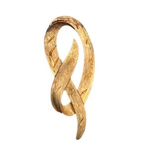 VINTAGE 70s J.J. Brooch Ribbon Pattern  Brushed Gold Tone
